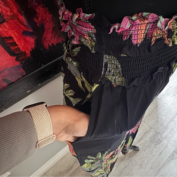 Floral Black Wide-Leg Pants - Picture 5 of 10